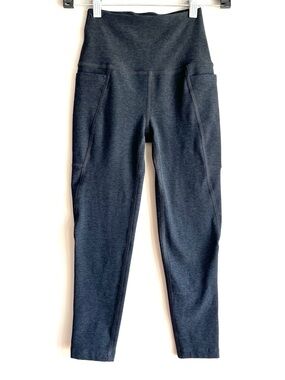 Beyond Yoga capri leggings XS pockets spacedye high waist crop charcoal gray